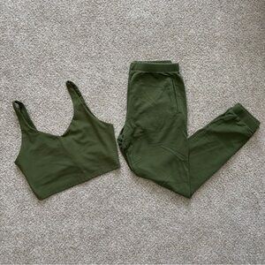 Glyder everyday jogger and matching bra chive small